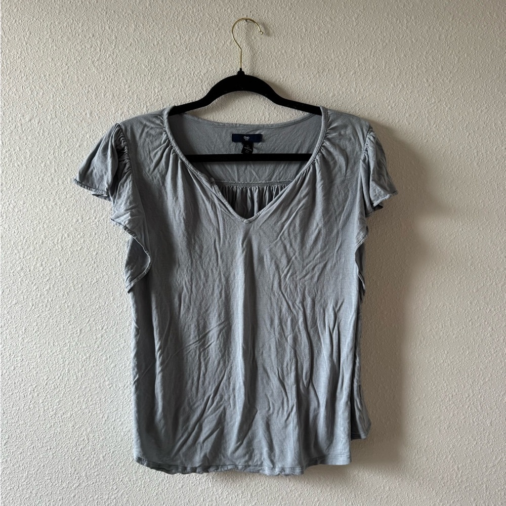GAP Light Gray V-Neck Short Sleeve Top